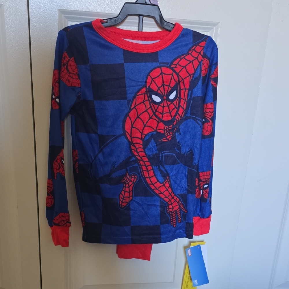 Spiderman Pajamas Size 8 New With Tags